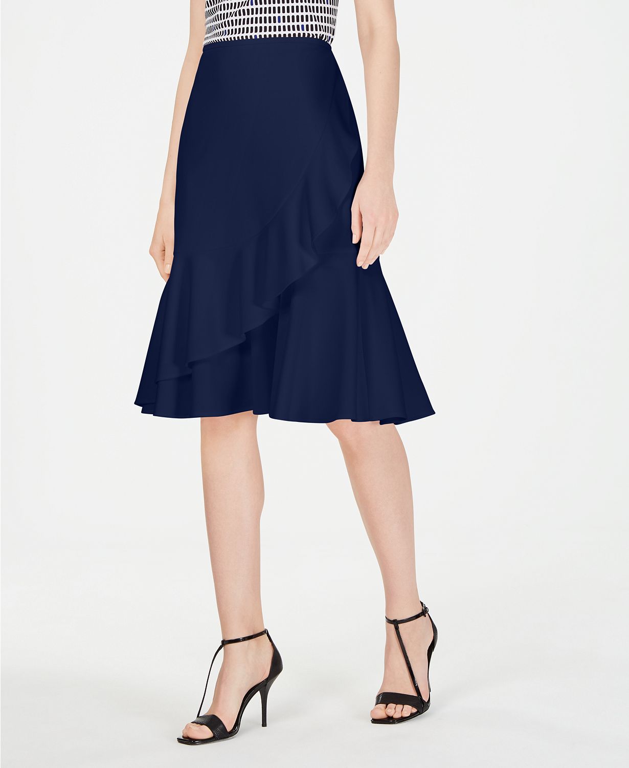 clothes for petite pear shape