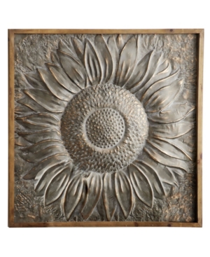 Rosemary Lane Traditional Sunburst Metal Wall Decor In Black