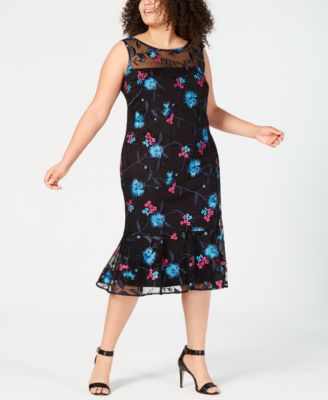 Calvin Klein - Plus Size Embroidered Mesh Sheath Dress