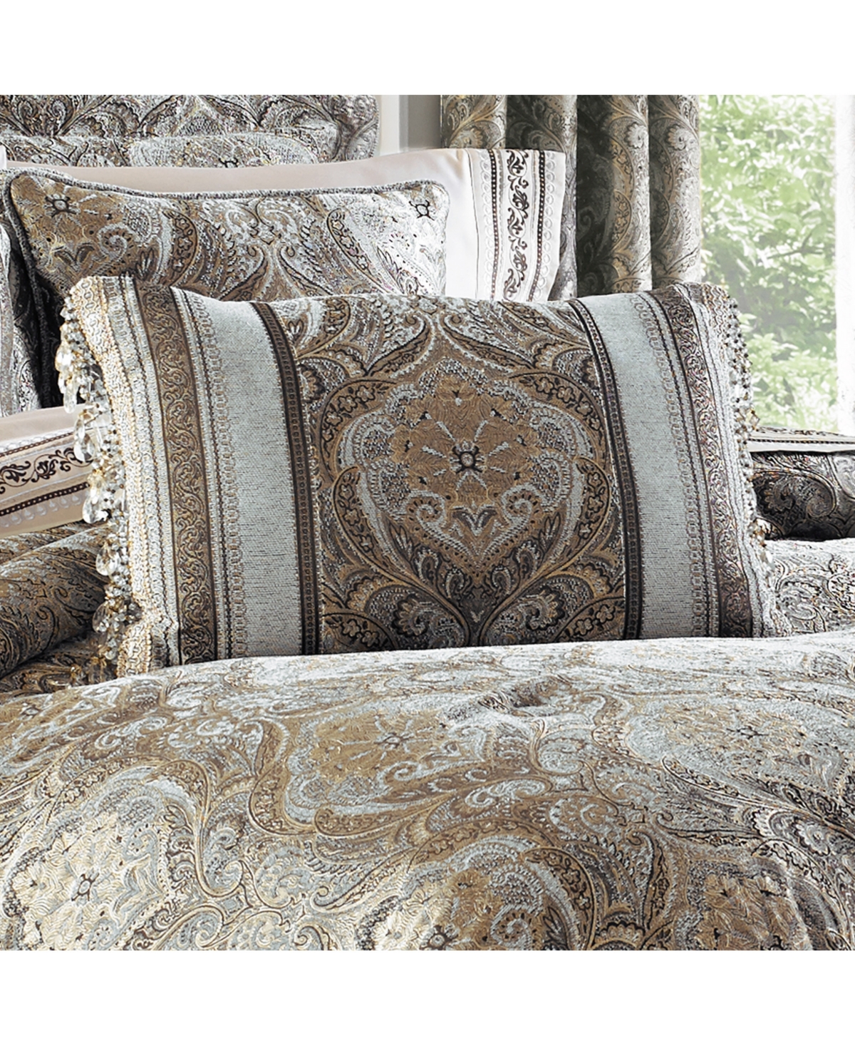 J Queen New York Provence Decorative Pillow, 15