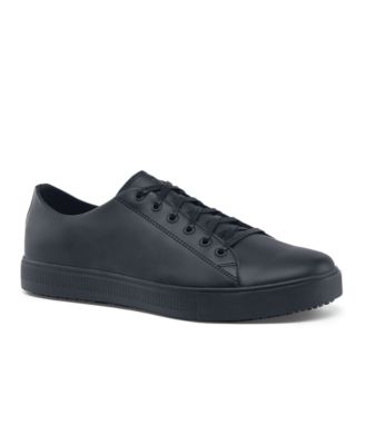 slip resistant casual shoes