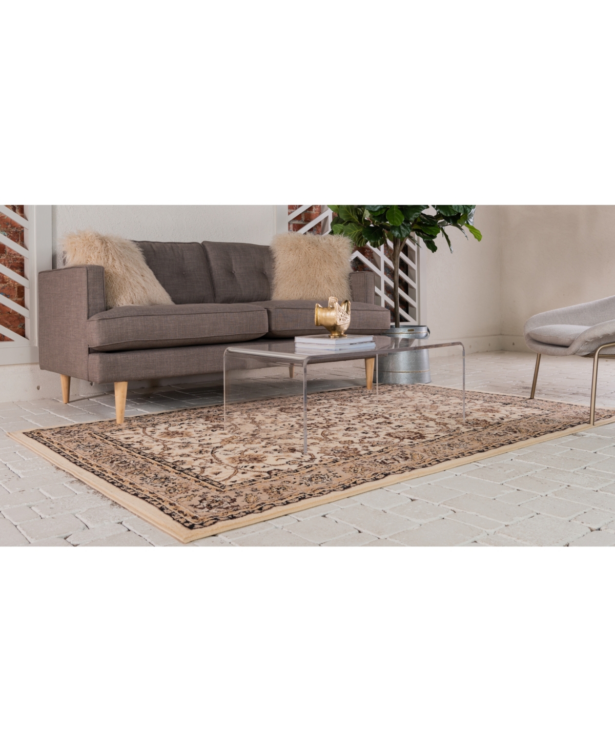 Bayshore Home Arnav Arn1 7' x 10' Area Rug