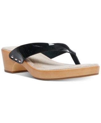 Madden Girl - Saassy Wooden Flip Sandals
