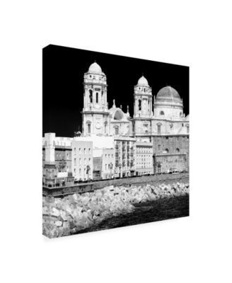 Trademark Global Philippe Hugonnard Made in Spain 3 City of Cadiz B&W II Canvas Art - 19.5" x 26"