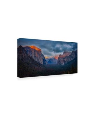 Trademark Global Michael Zheng The Yin and Yang of Yosemite Canvas Art - 20" x 25"