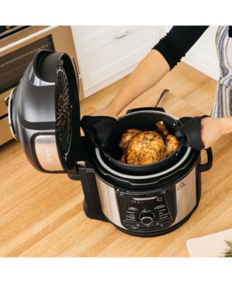 Ninja Foodi™ FD401 8 Qt. 12-in-1 Deluxe XL Pressure Cooker Ninja Foodi™ FD401 8 Qt. 12-in-1 Deluxe XL Pressure Cooker