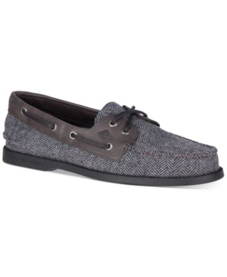 mens boat shoes clearance