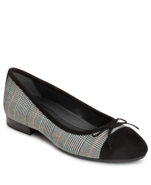 UPC 825073938599 product image for Aerosoles Outrun Flats Women's Shoes | upcitemdb.com