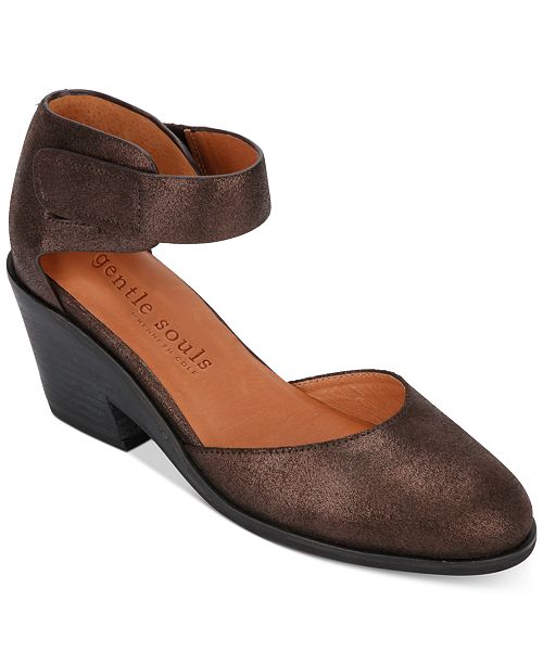 Gentle Souls By Kenneth Cole Women S Blaise Wedge Pumps Reviews