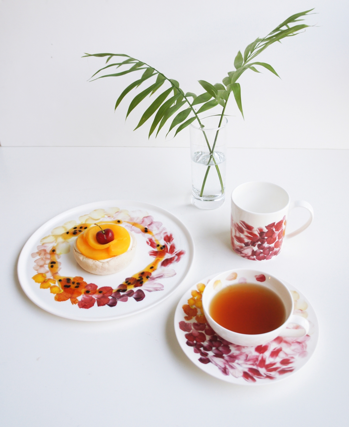 Twig New York Petals Cup & Saucer