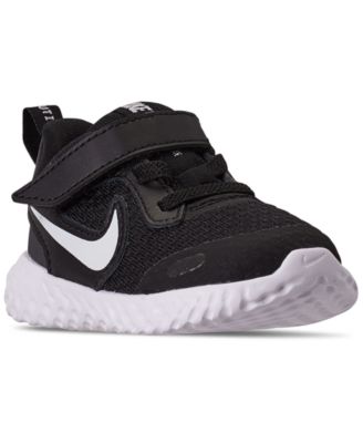 nike revolution 5 macy's