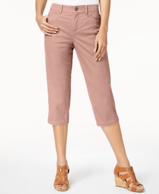 tan capri pants