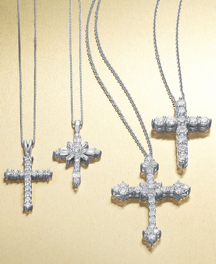 Macy's - Diamond Cross Pendant Necklace in 14k White Gold (1/2 ct. t.w.)