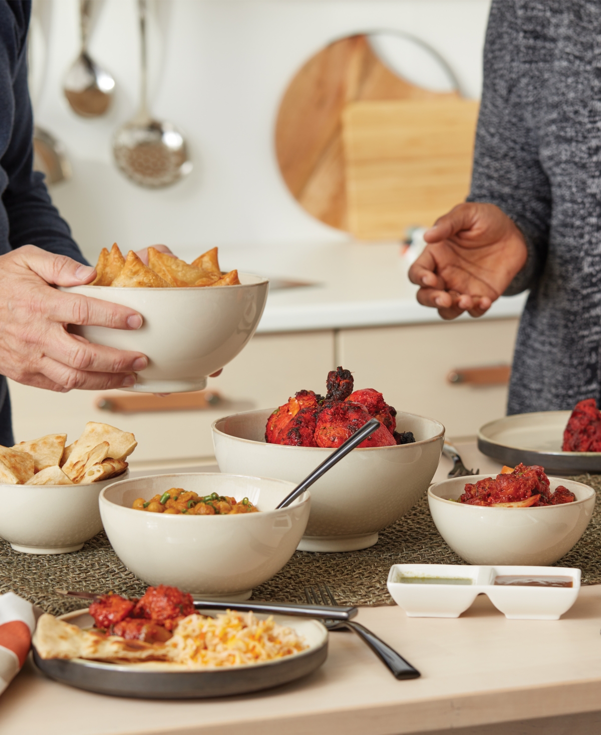 Lenox Luna Nesting8 Piece Dinnerware Set - White