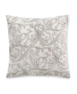 hotel collection throw pillows