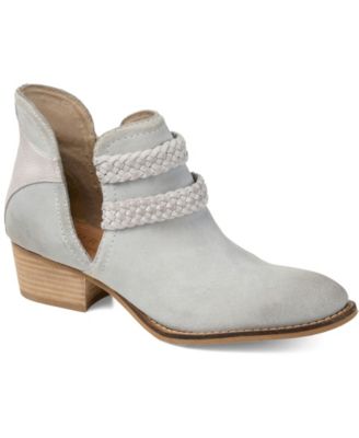 Journee Collection