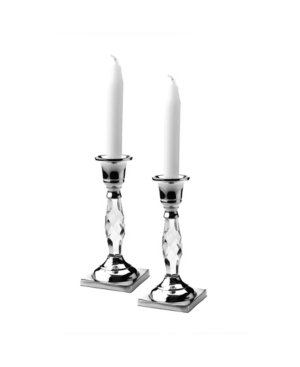 Classic Touch Set Of 2 Candlesticks With Glass Square Base In Silver