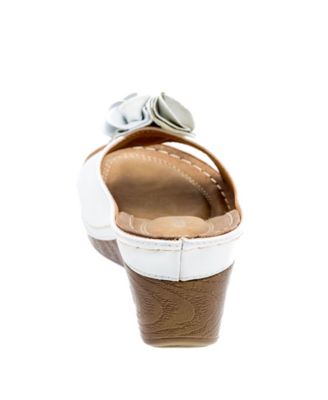 Women's Sydney Rosette Wedge Sandals