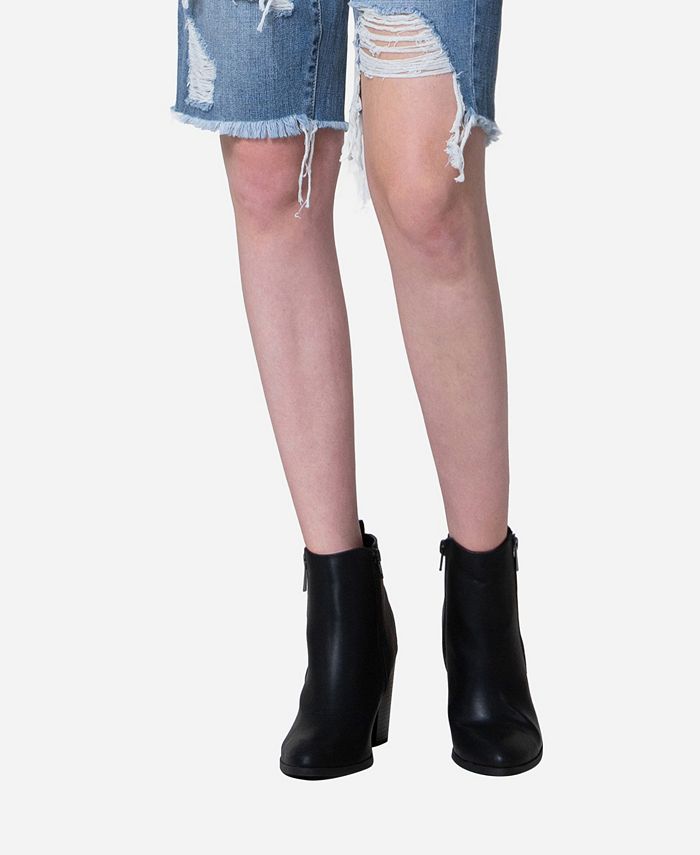 Vervet High Rise Medium Wash Shorts