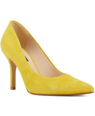 yellow pumps size 11