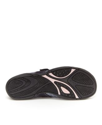 jbu water shoes