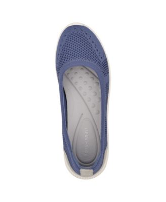 easy spirit women's walking shoes