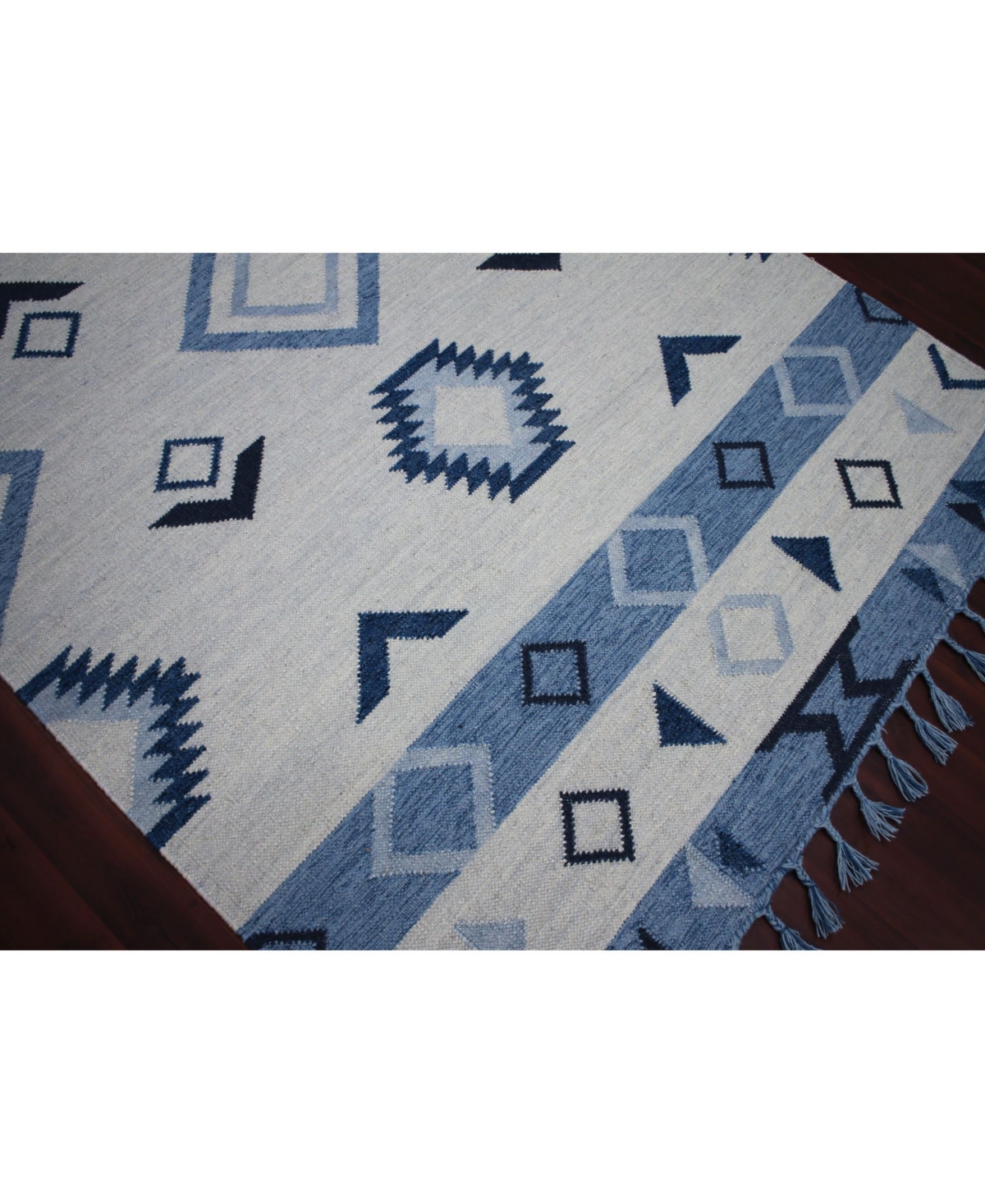 Amer Rugs Artifacts Ari-14Area Rug - Mist