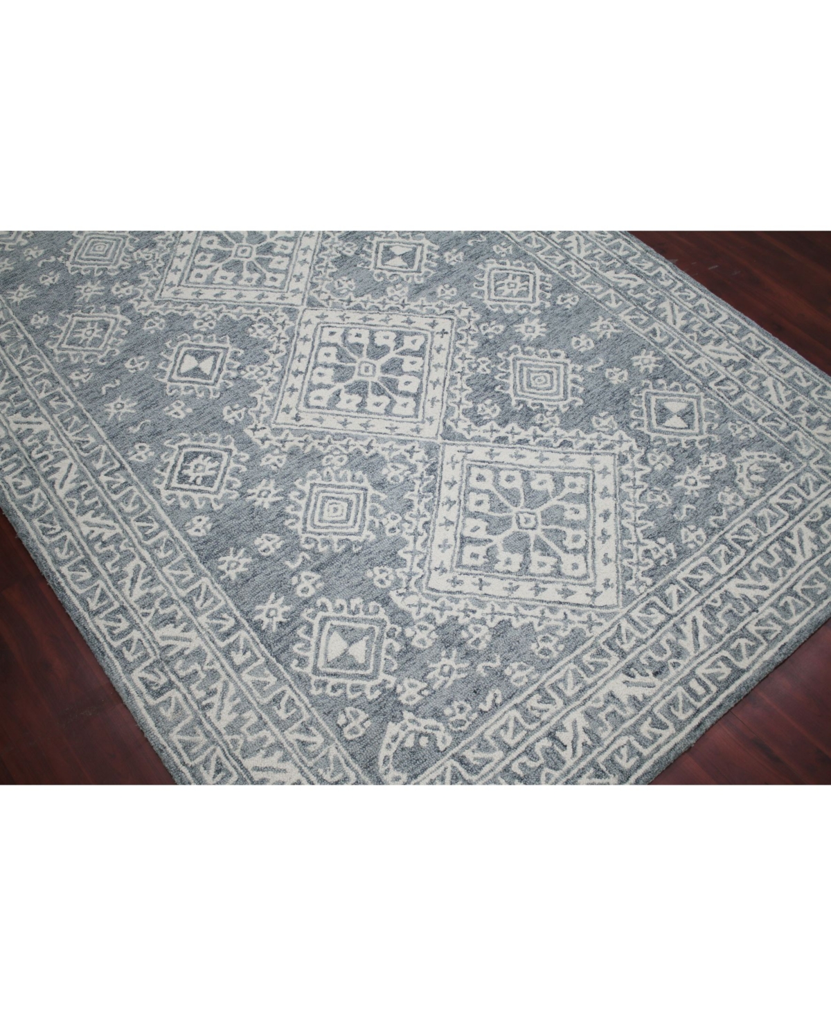Amer Rugs Boston Bos-61 Slate 2' x 3' Area Rug
