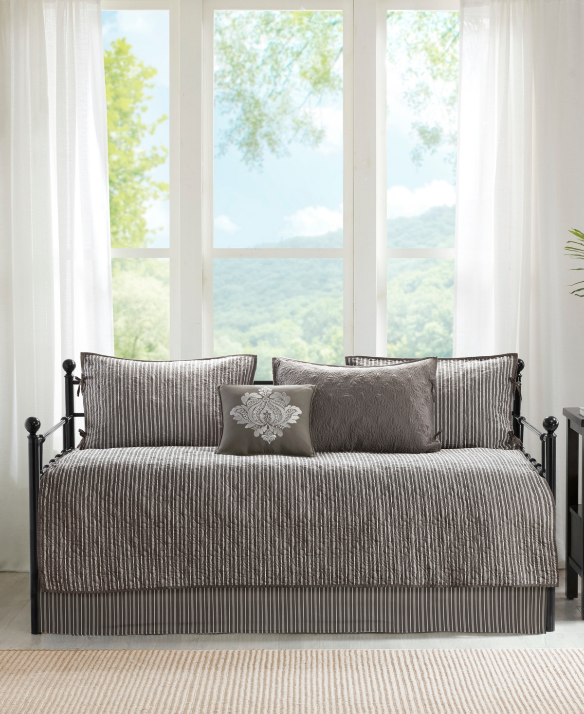 Madison Park Quebec Reversible 6-pc. Daybed Set In Dark Gray