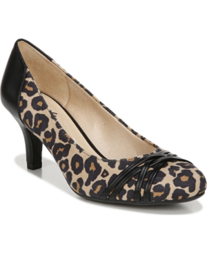 image of LifeStride Pascal Pumps Women-s Shoes