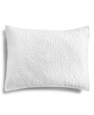 white quilted king pillow shams