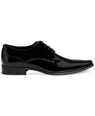 patent black shoes
