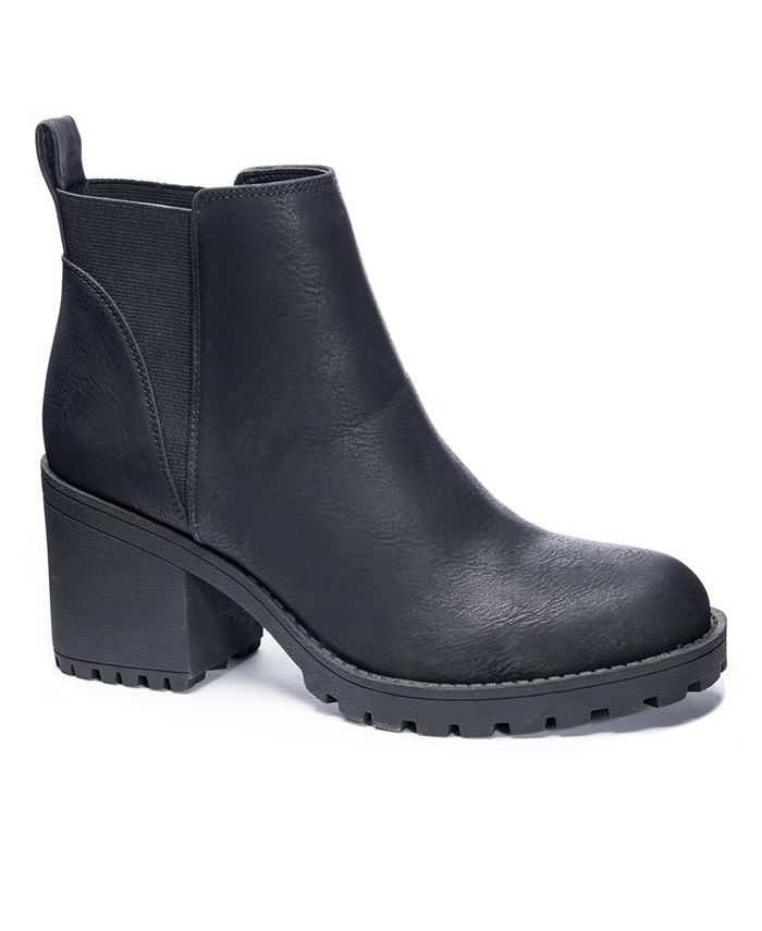 Dirty laundry sales duck boots