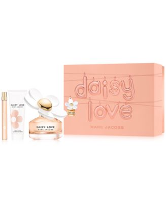 Radiant Marc Jacobs Daisy Love Gift Set with Crystallized Cloudberries main image 0