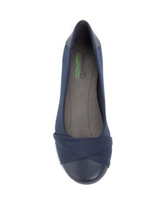 baretraps mitsy flats
