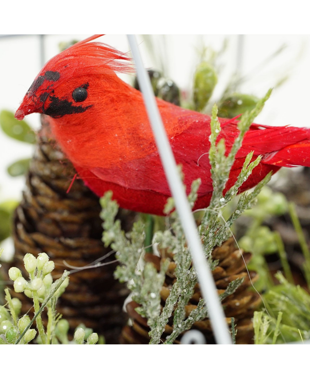 Northlight Cardinal Boxwood Artificial Christmas house Arrangement