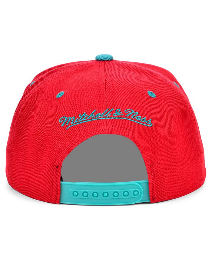Mitchell & Ness Vancouver Grizzlies Hardwood Classic Reload Snapback ...