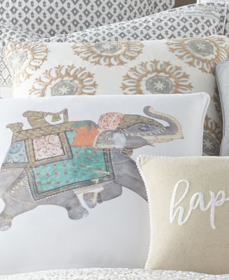 Nacala Medallion Decorative Pillow, 18" x 18"