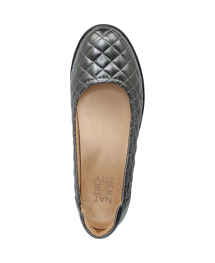 naturalizer flexy flats