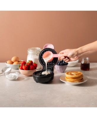 Bella Mini Waffle Maker, Llama Pink