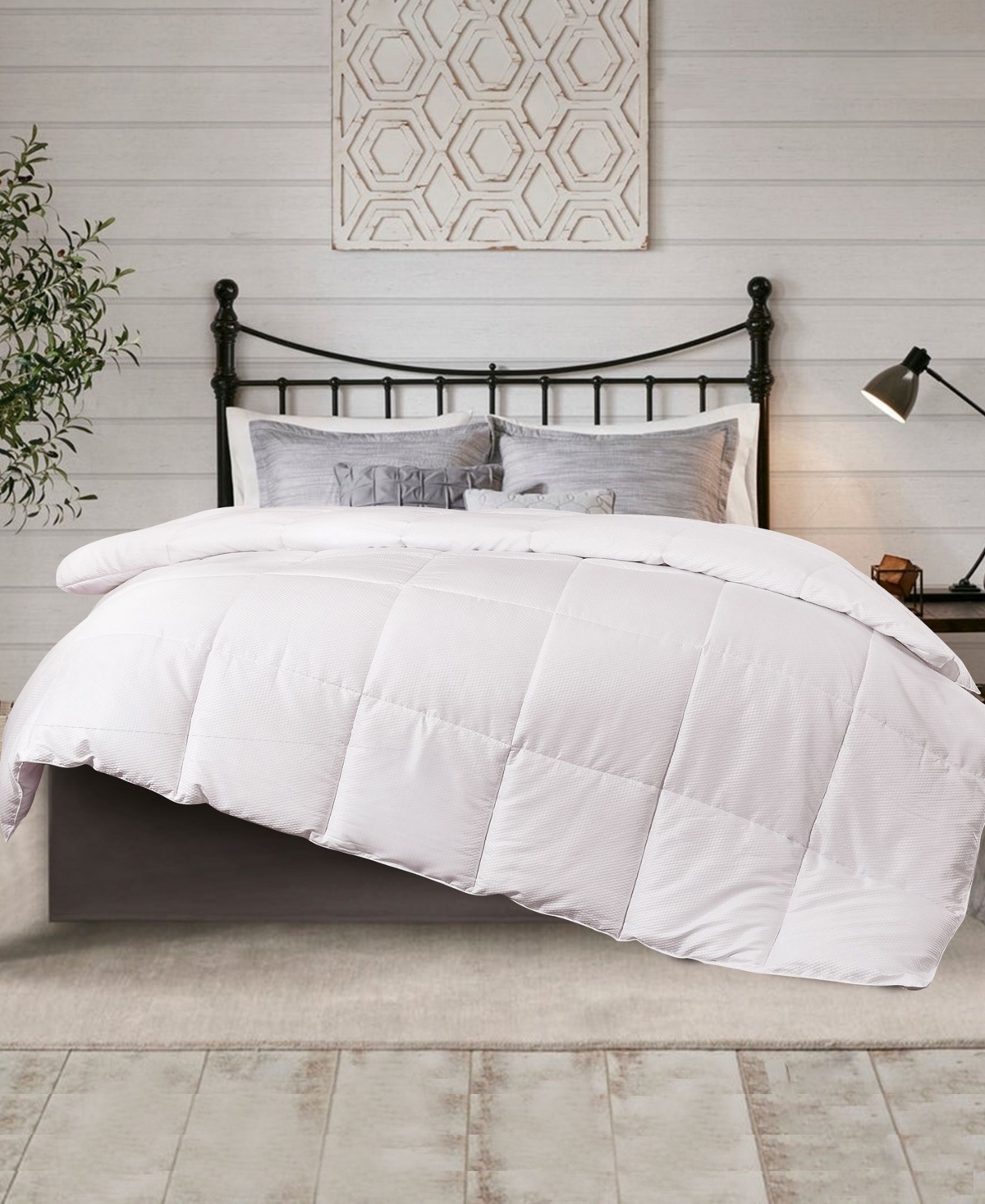 Unikome Lightweight Down Alternative Comforter