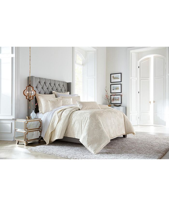 Hotel Collection Hydrangea Comforter, Full/Queen, Created for Macy's