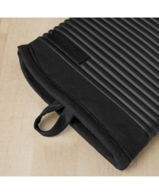 Ribbed Soft Silicone 2-Pc. Oven Mitt Set