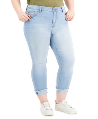 Celebrity Pink Trendy Plus Size Cropped 