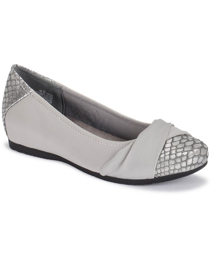 Baretraps hotsell mitsy flats