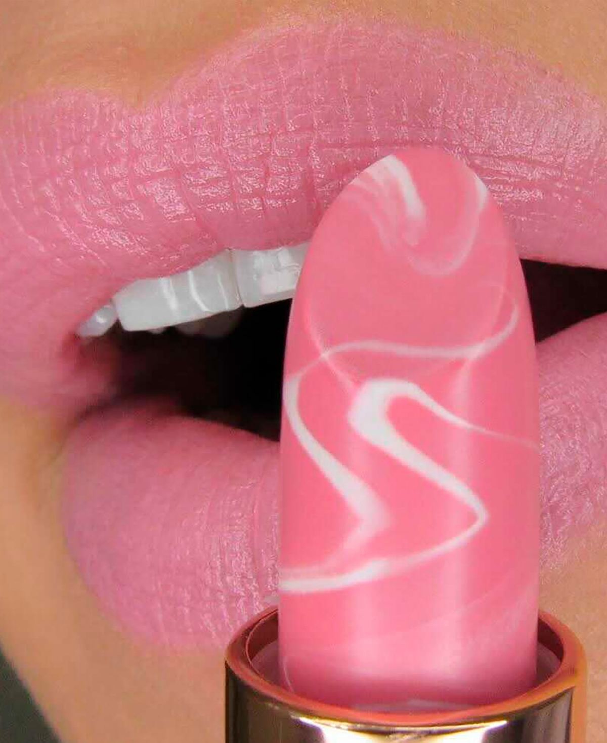 Winky Lux Marbleous Balm - Giddy - cool toned baby pink