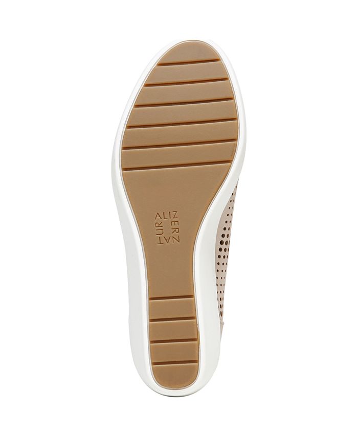 naturalizer sam slip on sneaker