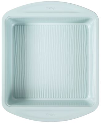 Wilton - Texturra Wave 9" Square Baking Pan