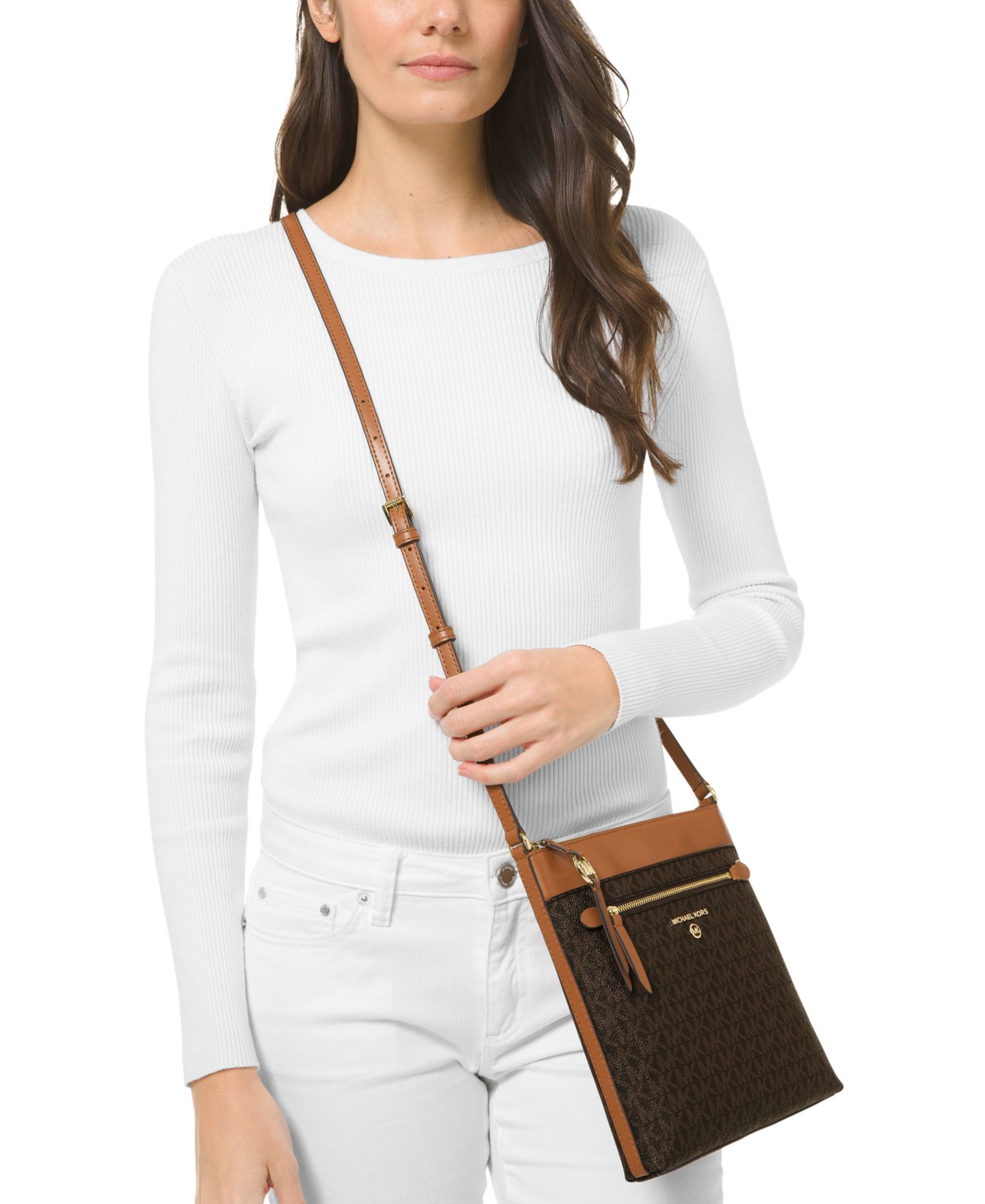 Женская сумка Michael Kors Logo Jet Set Charm Small North South Flat Crossbody, цвет: Коричневый — фото 4