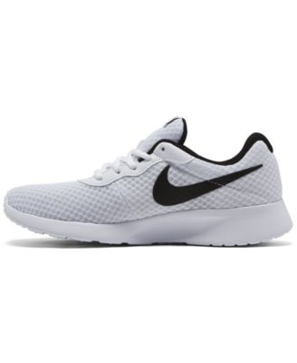 nike tanjun finish line